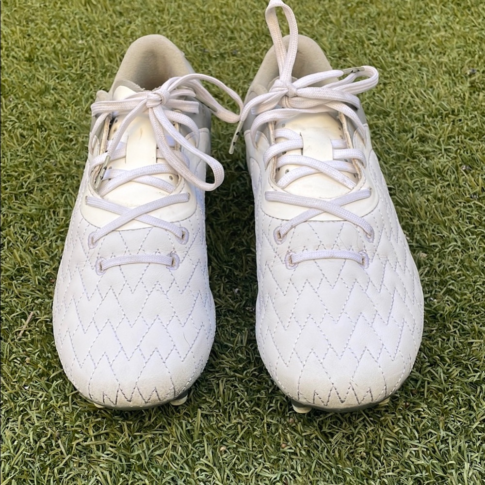 Under Armour White and Gray Athletic Shoes